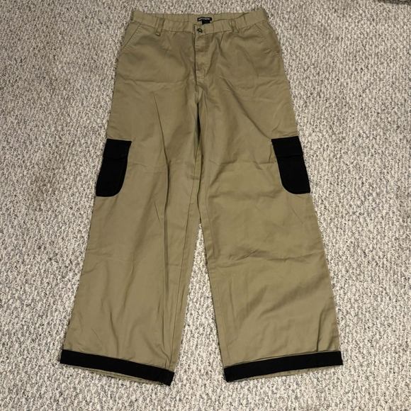 Hot Topic Other - Hot Topic Khaki Chino Contrast Cargo Pocket Pants 100% Cotton Men's Size 36 EUC